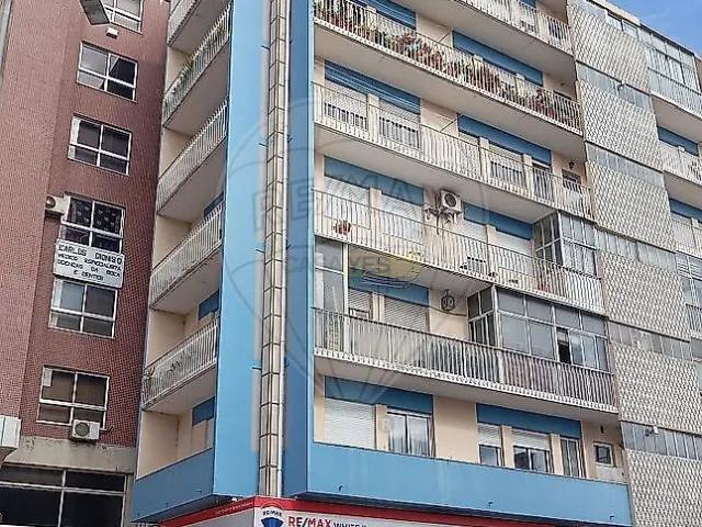 Apartment T2 in Coimbra Sé Nova, Santa Cruz, Almedina e São Bartolomeu, Coimbra