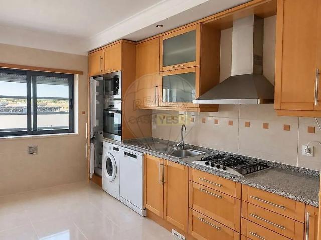 Apartment T2 in Corroios, Seixal