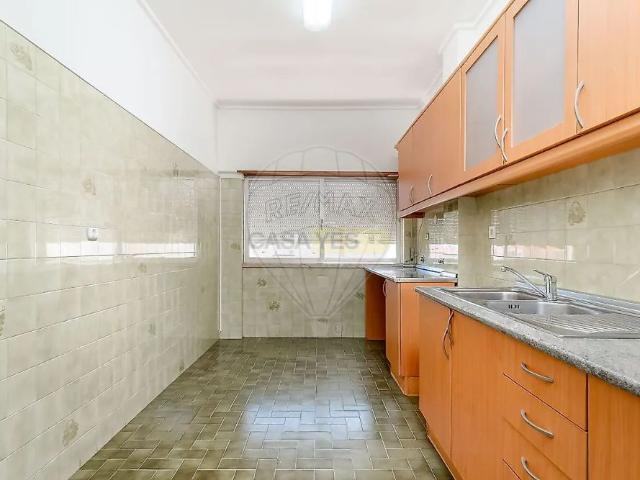 Apartment T2 in Corroios, Seixal