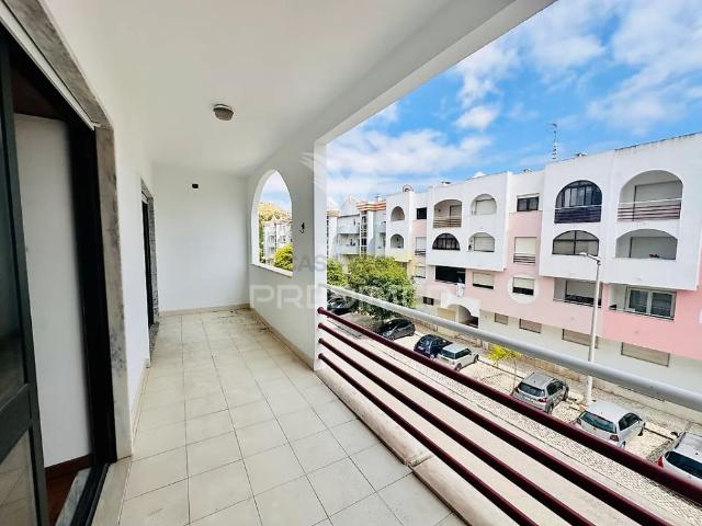 Apartment T2 in Costa de Caparica, Almada