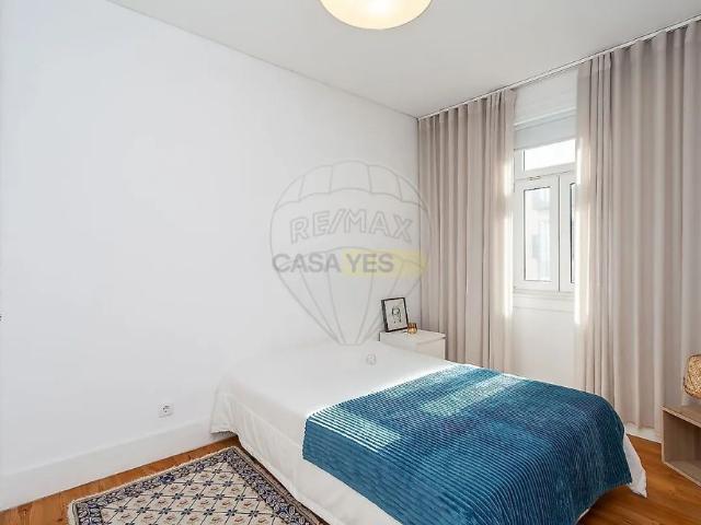 Apartment T2 in Campolide, Lisboa