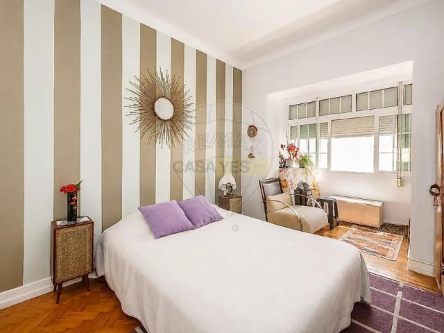 Apartment T2 in Campolide, Lisboa