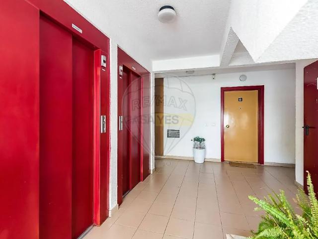 Apartment T2 in Caparica e Trafaria, Almada