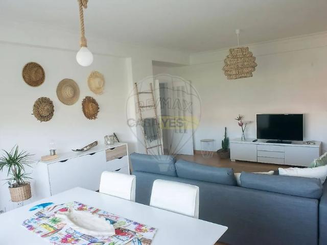 Apartment T2 in Carcavelos e Parede, Cascais