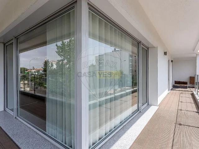 Apartment T2 in Carcavelos e Parede, Cascais