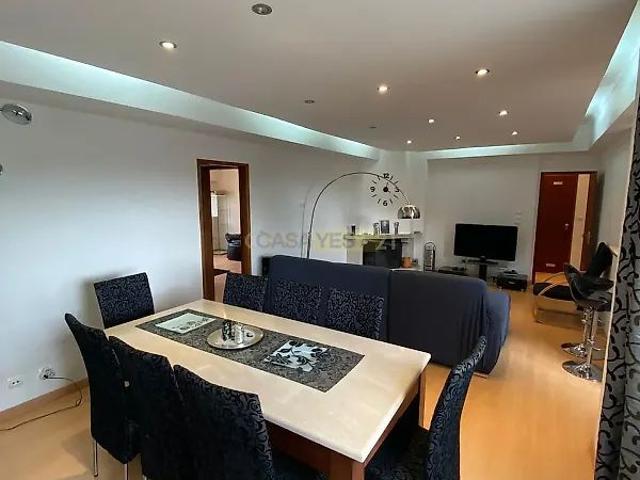 Apartment T2 in Carcavelos e Parede, Cascais