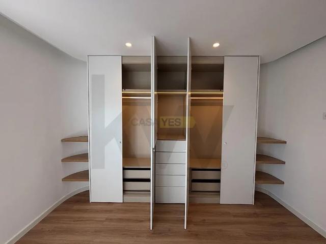 Apartment T2 in Carcavelos e Parede, Cascais
