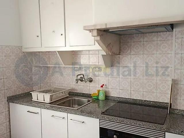 Apartment T2 in Carnaxide e Queijas, Oeiras