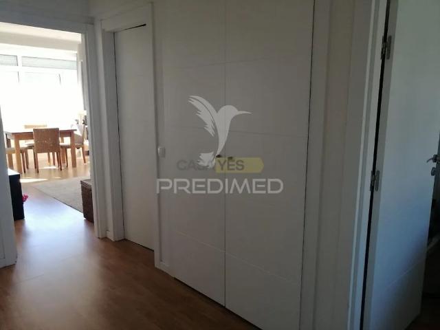 Apartment T2 in Carnaxide e Queijas, Oeiras