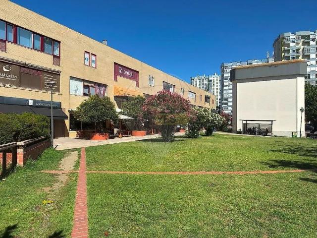 Apartment T2 in Carnaxide e Queijas, Oeiras