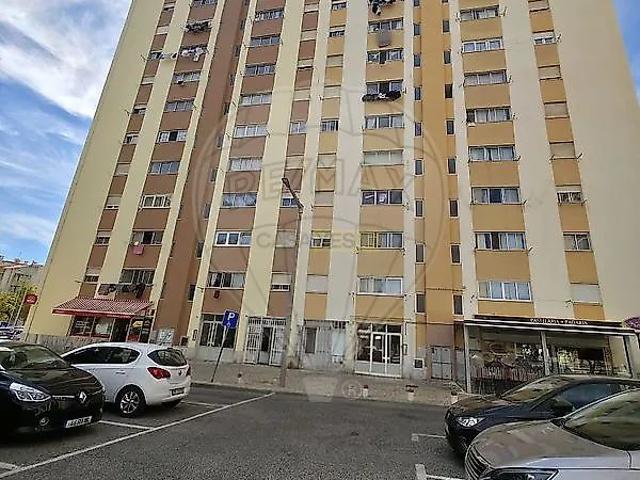 Apartment T2 in Carregado e Cadafais, Alenquer