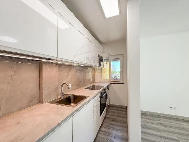 Apartment T2 in Cascais e Estoril, Cascais