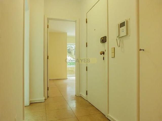 Apartment T2 in Cascais e Estoril, Cascais