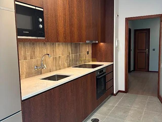 Apartment T2 in Cedofeita, Santo Ildefonso, Sé, Miragaia, São Nicolau e Vitória, Porto