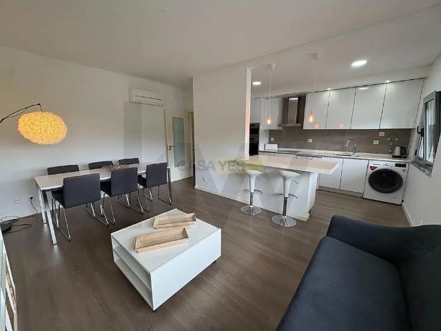 Apartment T2 in Charneca de Caparica e Sobreda, Almada