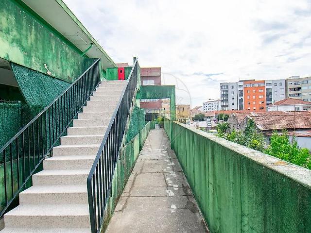 Apartment T2 in Custóias, Leça do Balio e Guifões, Matosinhos