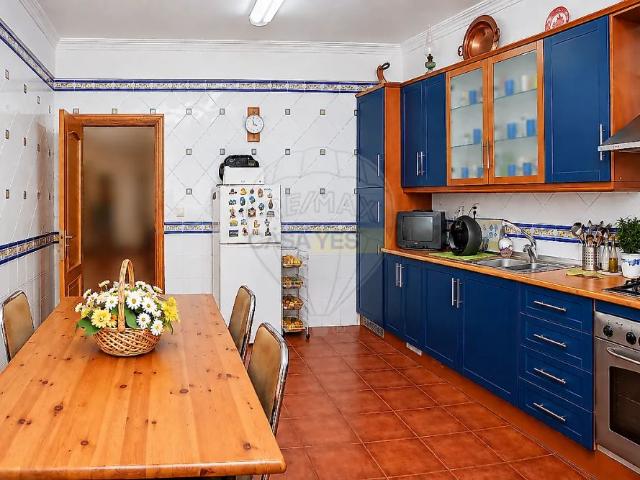 Apartment T2 in Amora, Seixal
