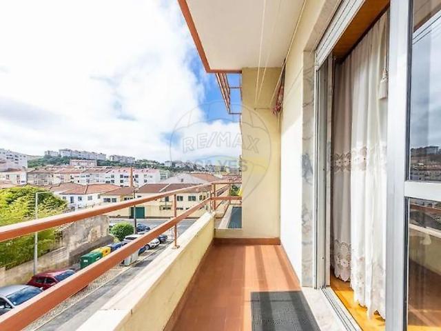 Apartment T2 in Agualva e Mira Sintra, Sintra