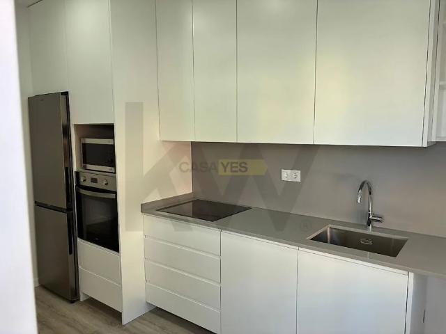Apartment T2 in Alto do Seixalinho, Santo André e Verderena, Barreiro