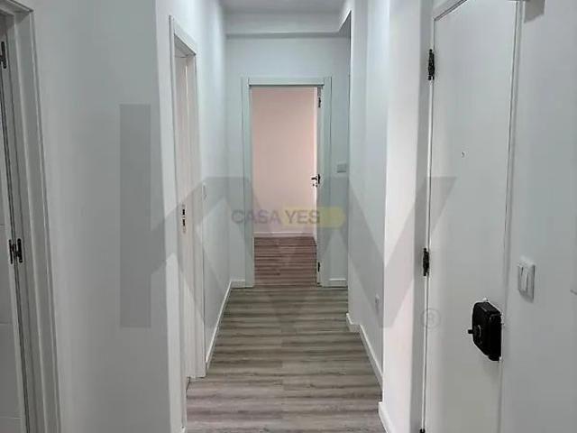 Apartment T2 in Alto do Seixalinho, Santo André e Verderena, Barreiro