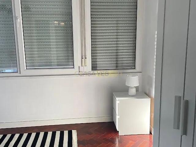 Apartment T2 in Alvalade, Lisboa
