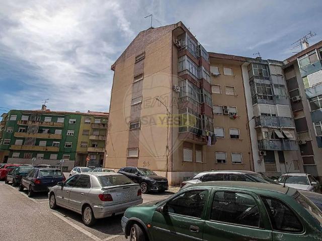 Apartment T2 in Alverca do Ribatejo e Sobralinho, Vila Franca de Xira