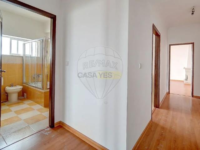 Apartment T2 in Alfragide, Amadora