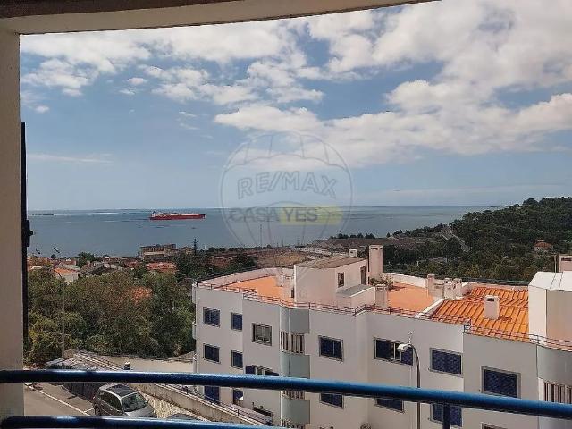 Apartment T2 in Algés, Linda a Velha e Cruz Quebrada Dafundo, Oeiras