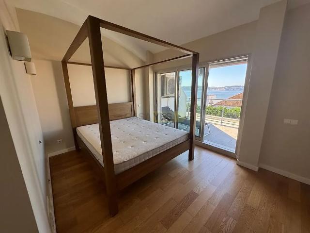 Apartment T2 in Algés, Linda a Velha e Cruz Quebrada Dafundo, Oeiras