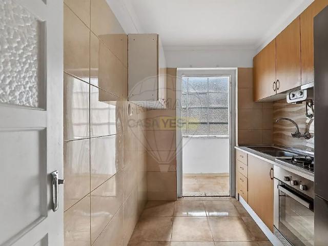 Apartment T2 in Algés, Linda a Velha e Cruz Quebrada Dafundo, Oeiras