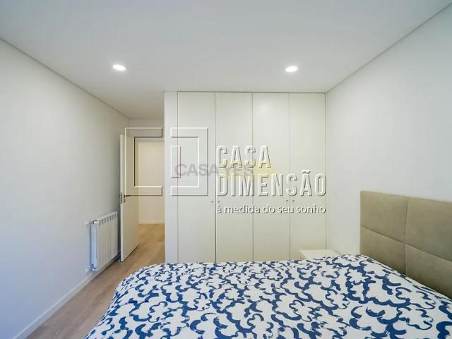 Apartment T2 in Algés, Linda a Velha e Cruz Quebrada Dafundo, Oeiras