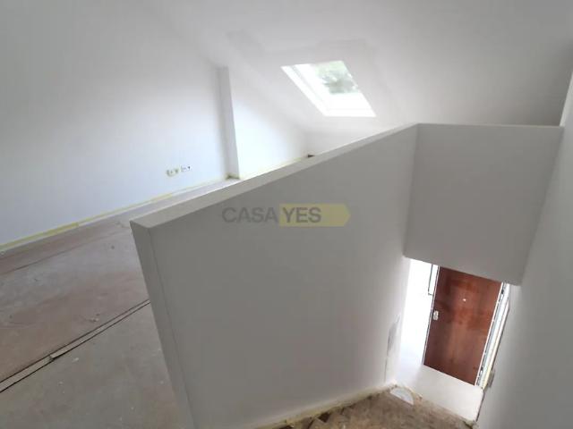 Apartment T2 in Almada, Cova da Piedade, Pragal e Cacilhas, Almada