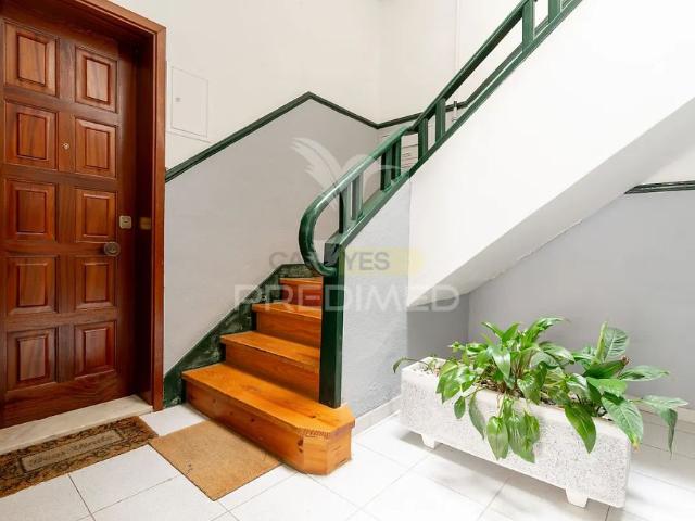 Apartment T2 in Almada, Cova da Piedade, Pragal e Cacilhas, Almada