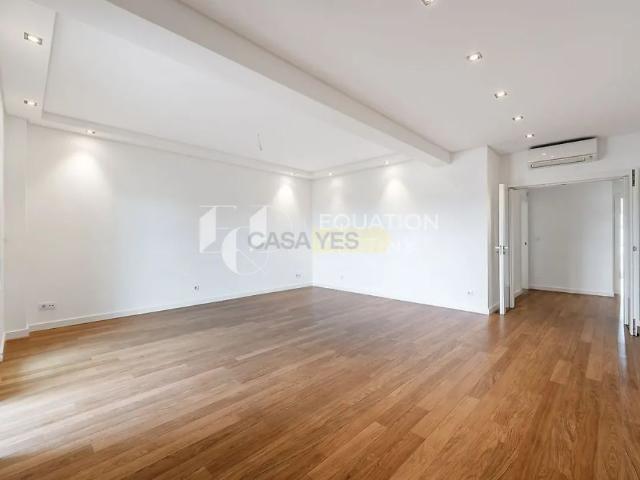 Apartment T2 in Almada, Cova da Piedade, Pragal e Cacilhas, Almada