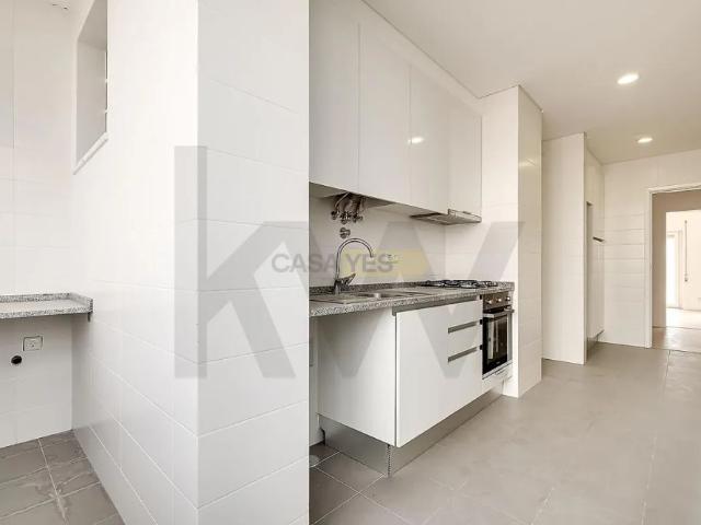 Apartment T2 in Arroios, Lisboa
