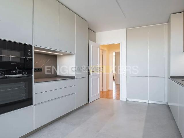Apartment T2 in Avenidas Novas, Lisboa