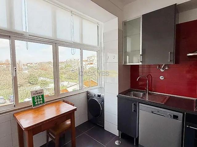 Apartment T2 in Benfica, Lisboa