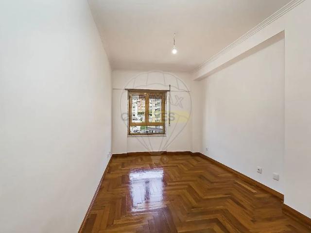 Apartment T2 in Benfica, Lisboa