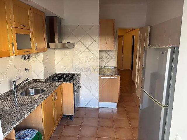 Apartment T2 in Benfica, Lisboa