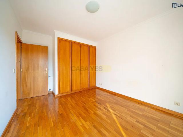 Apartment T2 in Gulpilhares e Valadares, Vila Nova de Gaia