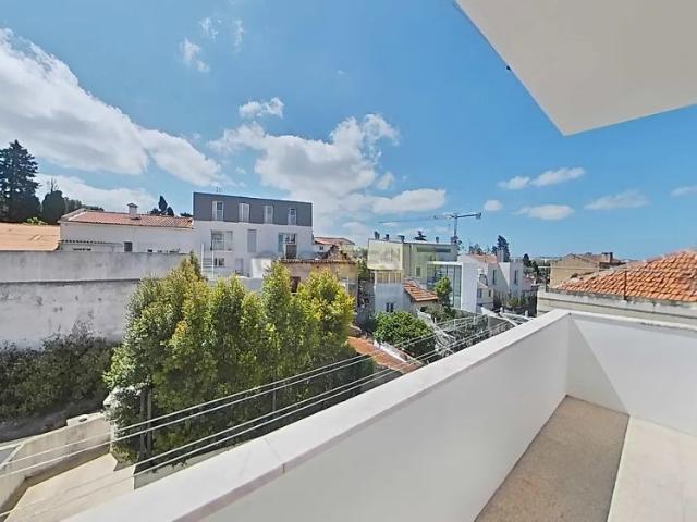 Apartment T2 in Estrela, Lisboa