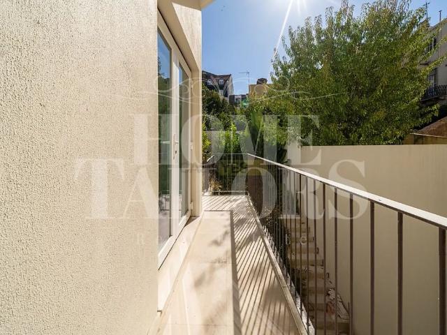 Apartment T2 in Estrela, Lisboa