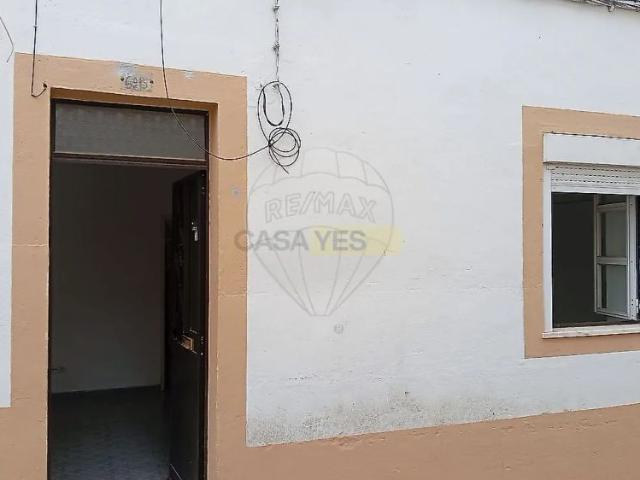 Apartment T2 in Évora São Mamede, Sé, São Pedro e Santo Antão, Évora