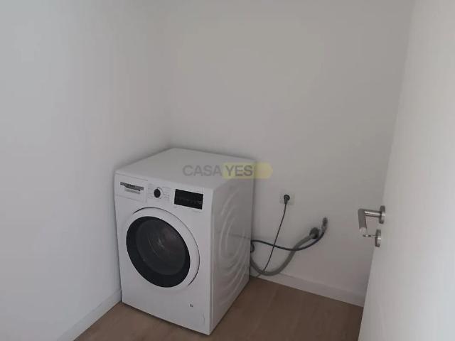 Apartment T2 in Faro Sé e São Pedro, Faro