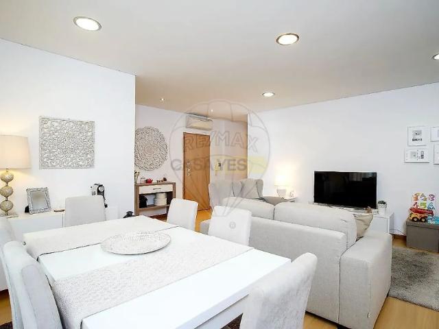 Apartment T2 in Odivelas, Odivelas