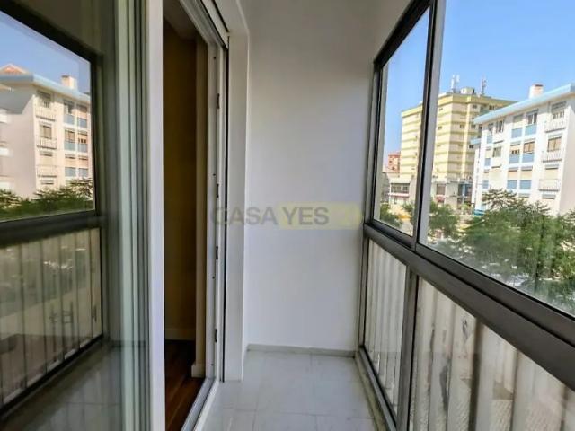 Apartment T2 in Odivelas, Odivelas