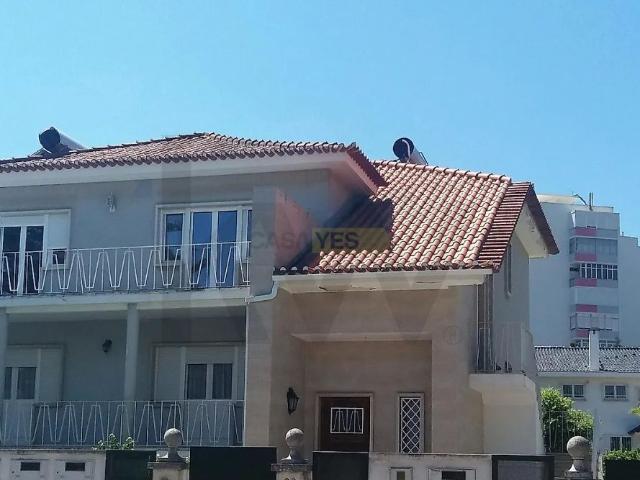 Apartment T2 in Oeiras e São Julião da Barra, Paço de Arcos e Caxias, Oeiras