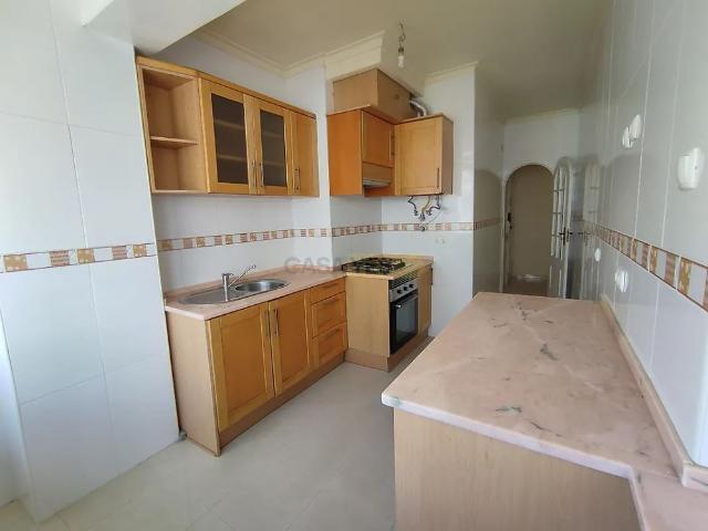 Apartment T2 in Oeiras e São Julião da Barra, Paço de Arcos e Caxias, Oeiras