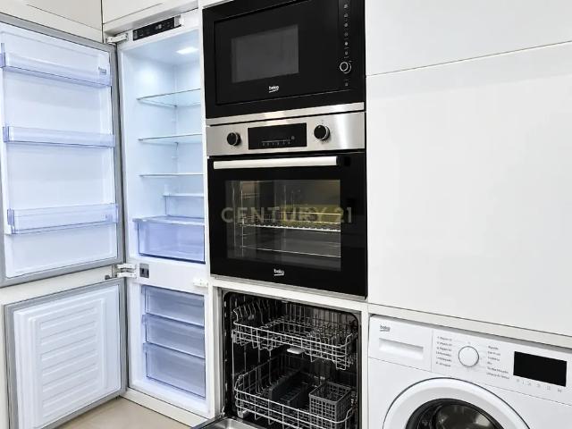 Apartment T2 in Oeiras e São Julião da Barra, Paço de Arcos e Caxias, Oeiras
