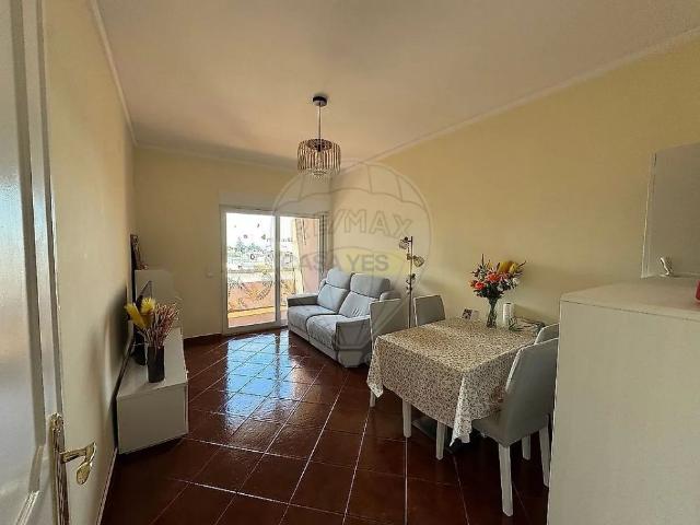 Apartment T2 in Oeiras e São Julião da Barra, Paço de Arcos e Caxias, Oeiras